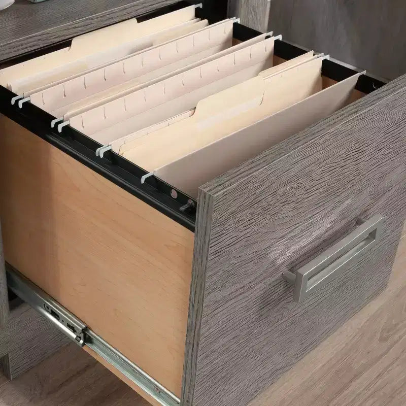 Scrivania da ufficio con cassetto portadocumenti, ripiano aperto e gestione cavi, finitura rovere cenere, 119 cm