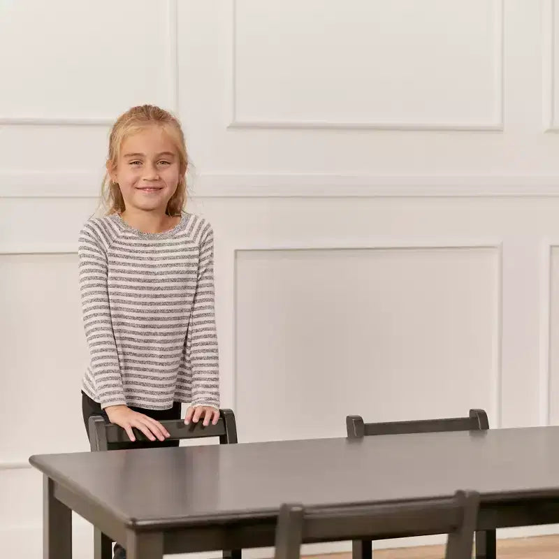Tavolo rettangolare per bambini in legno di gomma, 122 x 61 x 58 cm, certificato GREENGUARD Gold, colori assortiti
