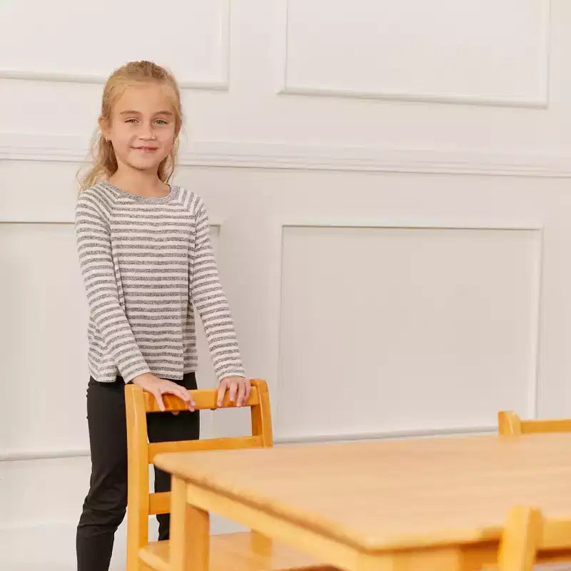 Tavolo rettangolare per bambini in legno di gomma, 122 x 61 x 58 cm, certificato GREENGUARD Gold, colori assortiti