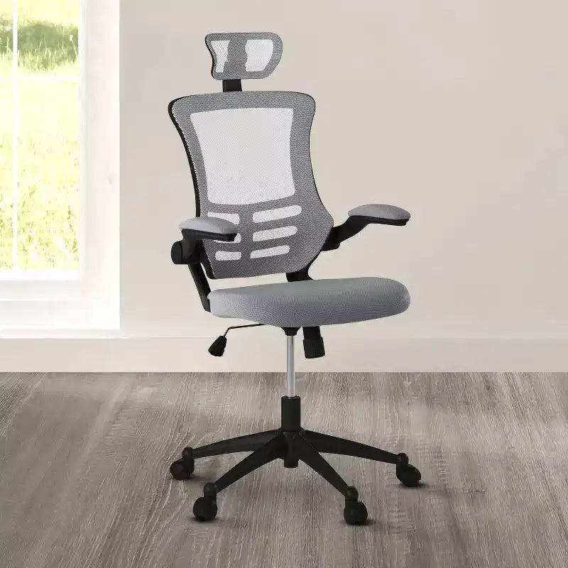 Sedia da ufficio girevole regolabile – Struttura in nylon, capacità 100 kg, 115,5 x 67,3 x 67,3 cm (A x L x P).