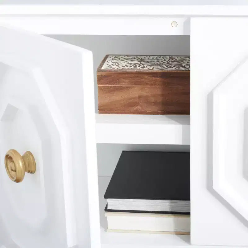 Credenza bianca lucida con 3 ante e 2 ripiani regolabili – 137L x 35,5P x 76A cm
