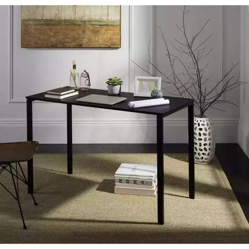 Scrivania moderna con struttura in MDF